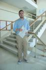 5627